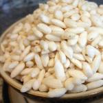 Puffet ris hjemme: fordeler, skader og matlagingsfunksjoner